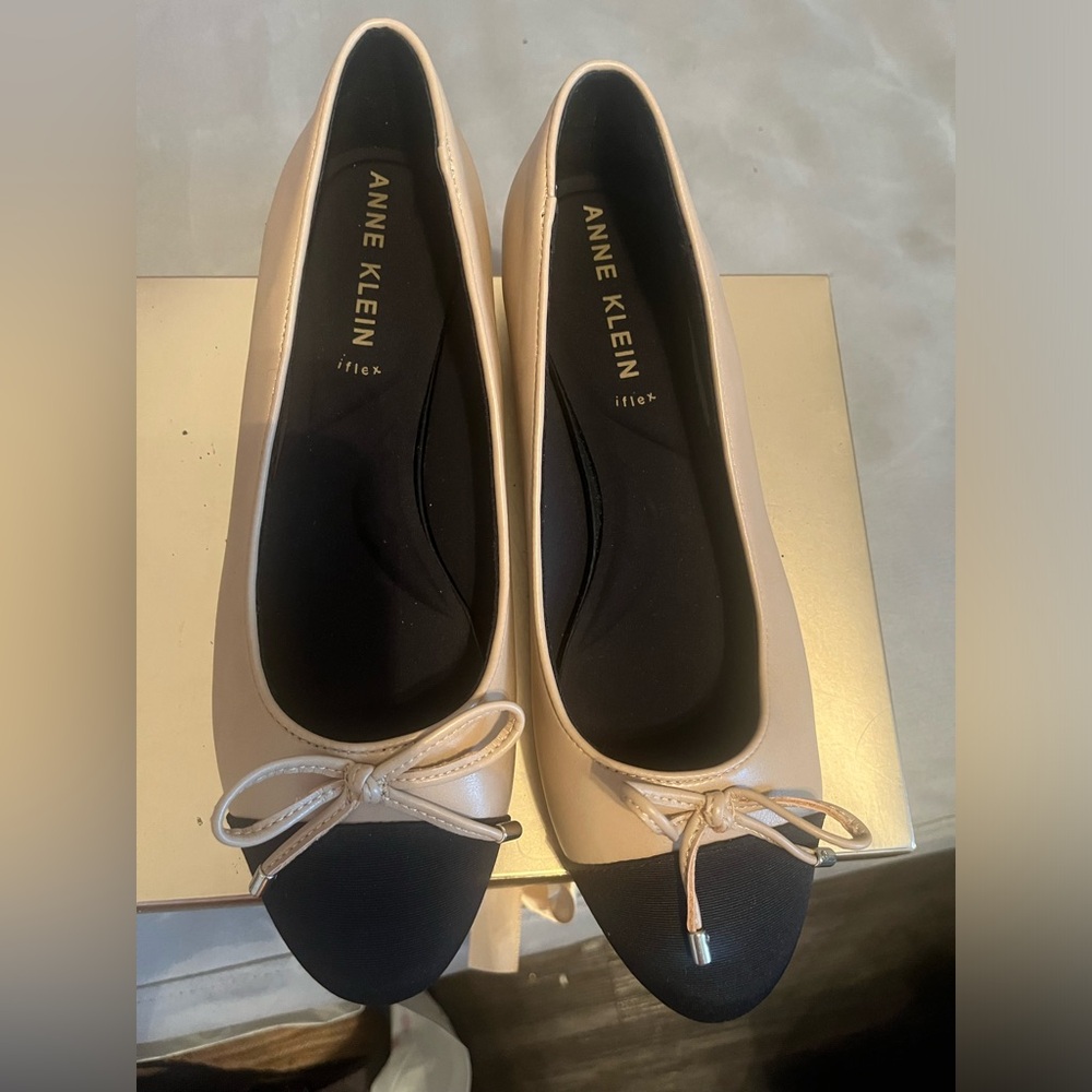 Anne Klein  ballet type shoes  blk/ beige worn 1 time, like new.